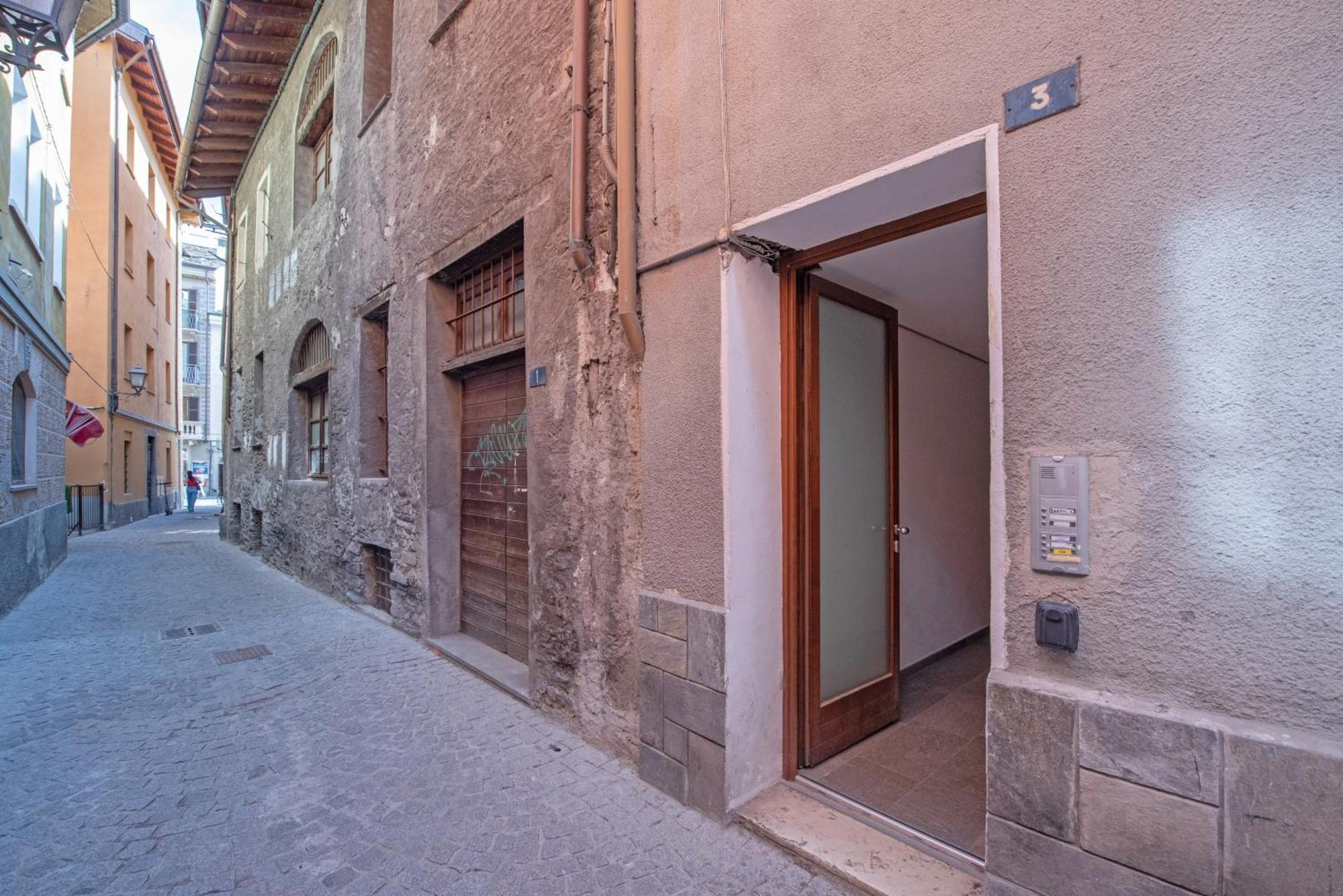 "Refuge De Claude" - Stile E Comfort Ad Aosta Centro Ngoại thất bức ảnh